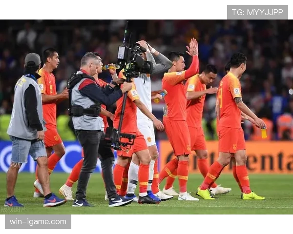 泰国队高压逼抢战术引热议，备战国际赛事表现备受期待