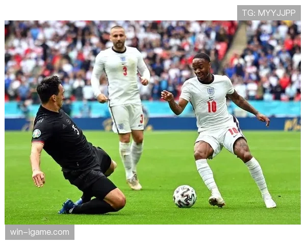 英格兰勇夺世界杯冠军，状态回暖再创历史辉煌时刻