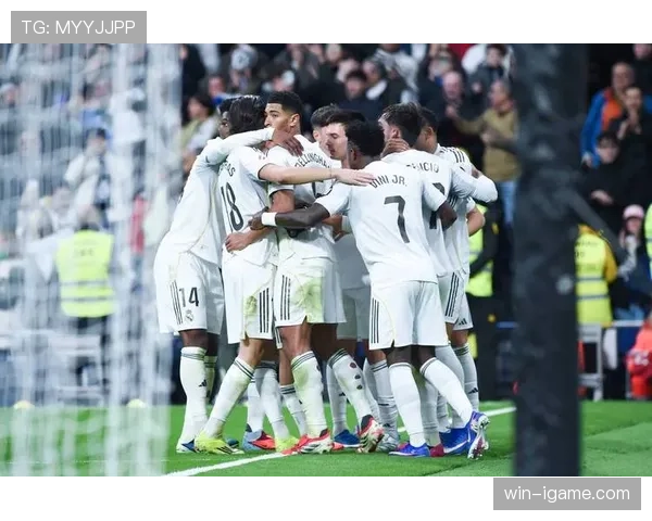 西甲新赛季战火重燃，巨星稳发挥助球队激战升级